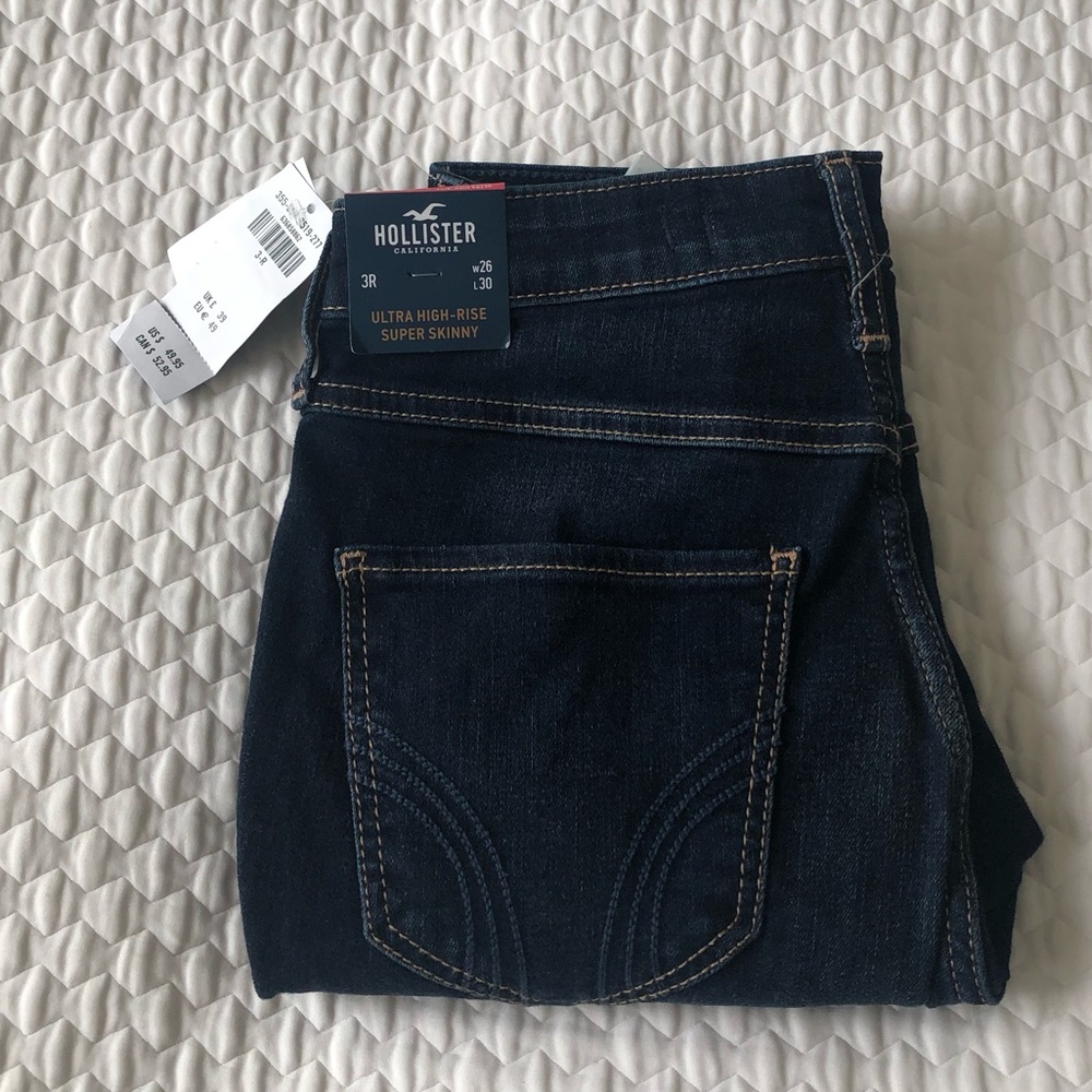 Hollister Jeans 🕊 - Picture 7 of 16